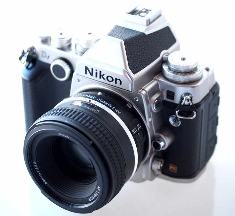 Nikon Df DSLR Fotoğraf Makinesinin Yurtdışı Dağıtımı Başladı