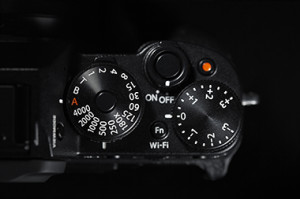 XT1-Dial-Top-BlackBK.low